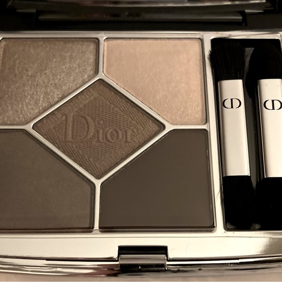 AUTHENTIC DIOR NEW 5 EYESHADOW PALETTE - Picture 2 of 6